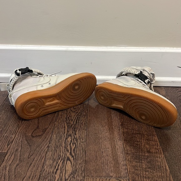 Nike AF1 - Picture 6 of 9